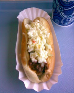hotdogs with cole slaw