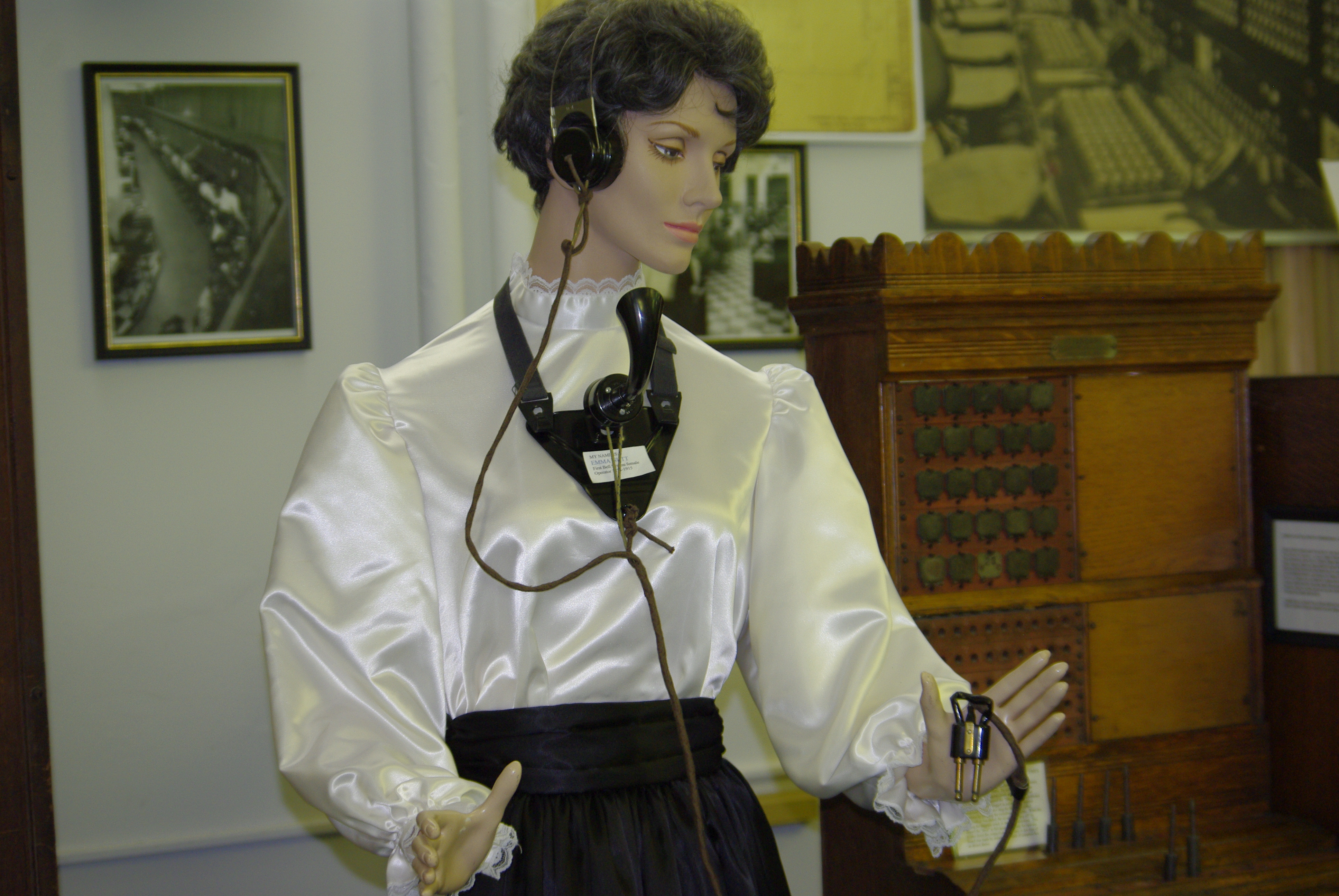 mannequin dressed as a telephone operator