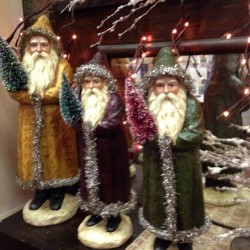 3 old-world Santas